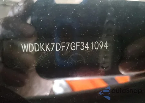 2016 Mercedes-Benz E 550 from USA, damaged, VIN WDDKK7DF7GF341094